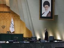 تخلف هیات رئیسه مجلس برای بررسی طرح تشکیل وزارت بازرگانی