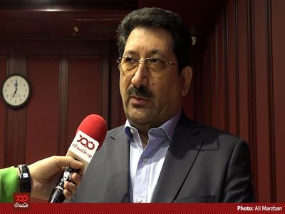 بانک مرکزی صادرکنندگان را ناامید کرد/ جلوی صادرات کالا از داخل کشور گرفته می‌شود