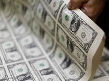 میزان ذخایر ارزی بانک مرکزی بین ۱۰۰ تا ۱۵۰ میلیارد دلار است