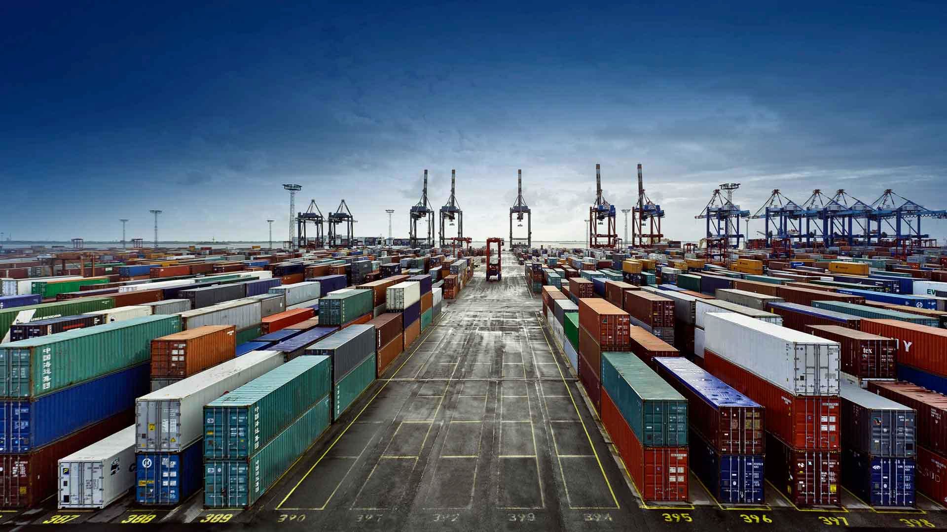 قاچاق پوشاک در مناطق آزاد وجود ندارد