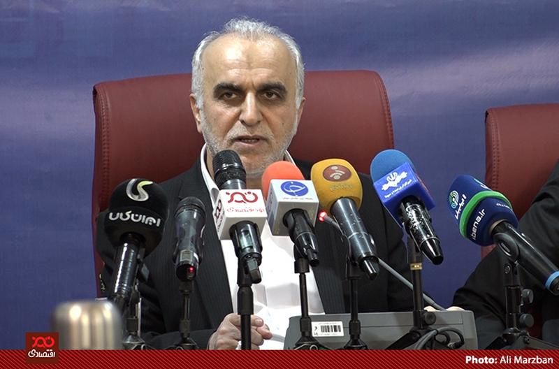 مجوز نیروی انتظامی به اصناف میتواند در ۱۵ روز صادر شود/ بانکها پارسال ۹۰۰ هزار میلیارد تومان تسهیلات دادند