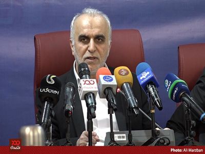 مجوز نیروی انتظامی به اصناف می‌تواند در ۱۵ روز صادر شود/ بانک‌ها پارسال ۹۰۰ هزار میلیارد تومان تسهیلات دادند
