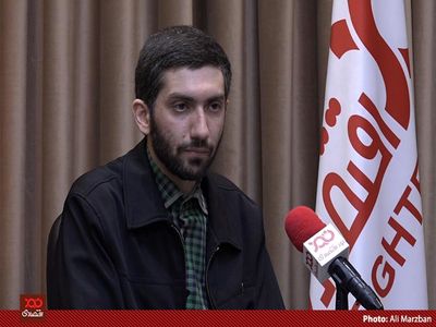 تمام تحلیل‌های بورسی شانسی است/  هجوم نقدینگی حباب‌هایی را در بورس ایجاد می‌کند که سرمایه توده مردم را به باد می‌دهد