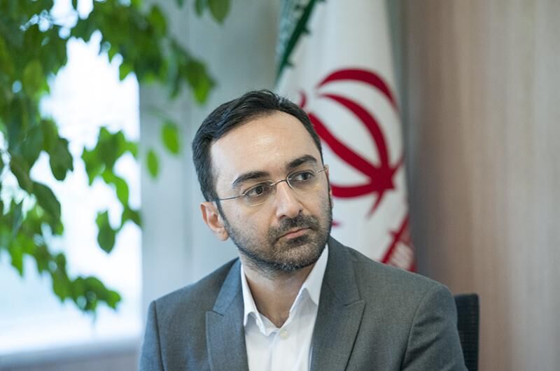بانک مرکزی با ارزپاشی برای مدیریت بازار ارز مخالف است/ برای تاثیر بازگشت ارز حاصل از صادرات بر بازار چند هفته باید صبر کرد