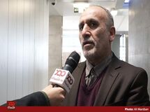 اگر وعده‌های روحانی و همتی در مورد بازار ارز محقق نشود، اعتماد عمومی آسیب می‌بیند/ نباید گرانی دلار را کاملا به گردن بانک مرکزی انداخت