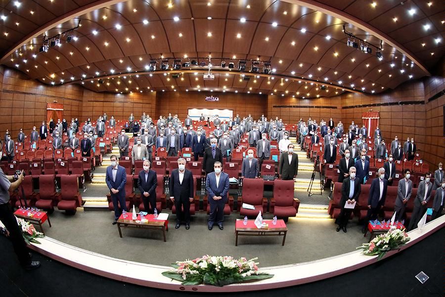 نشست هم اندیشی مدیران و روسای شعب بانک دی برگزار شد