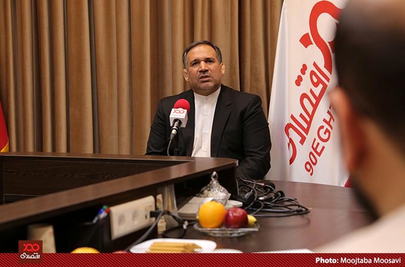 تعدد نرخ ارز بهانهای برای افزایش کاذب مصارف ارزی است/ بازگشت ارز حاصل از صادرات نباید با سیاستهای تهدیدی انجام شود