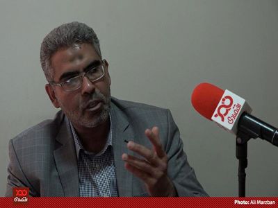 رونق بازار سرمایه هیچ تاثیری روی تولید ندارد/ تاکید دولت روی خام فروشی تعجب آور است