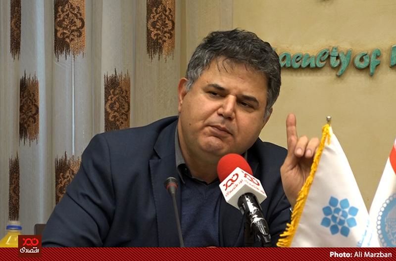 با تورم‌های بخشی ناشی از بورس بازی مواجهیم