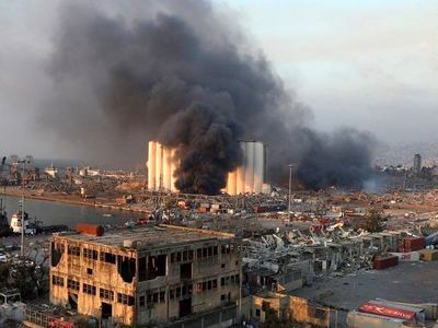 صدمات اقتصادی انفجار بیروت محدود به اقتصاد لبنان نمی‌شود/ بندر بیروت کریدور تجارت در غرب آسیا بود