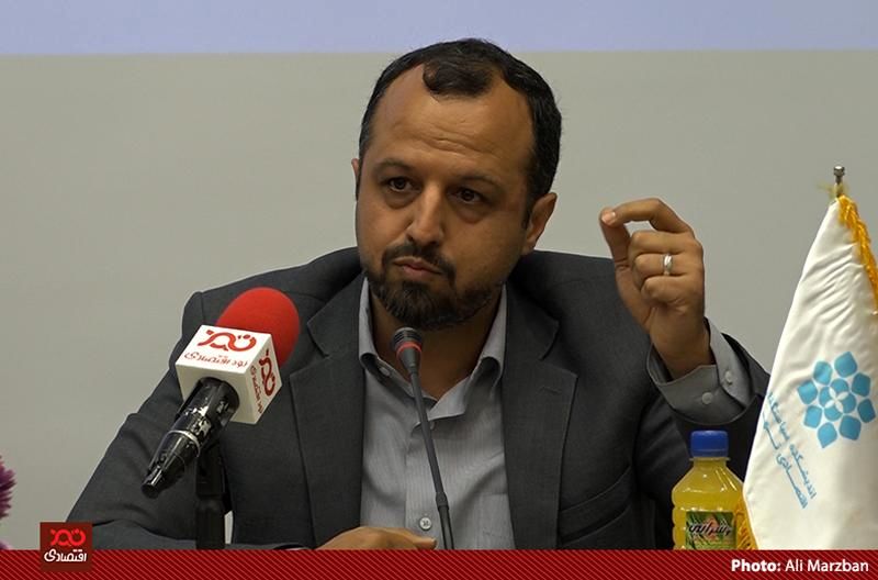 بورس هفته قبل با اظهار نظر وزیر اقتصاد و دیروز با تصمیم بانک مرکزی منفی شد