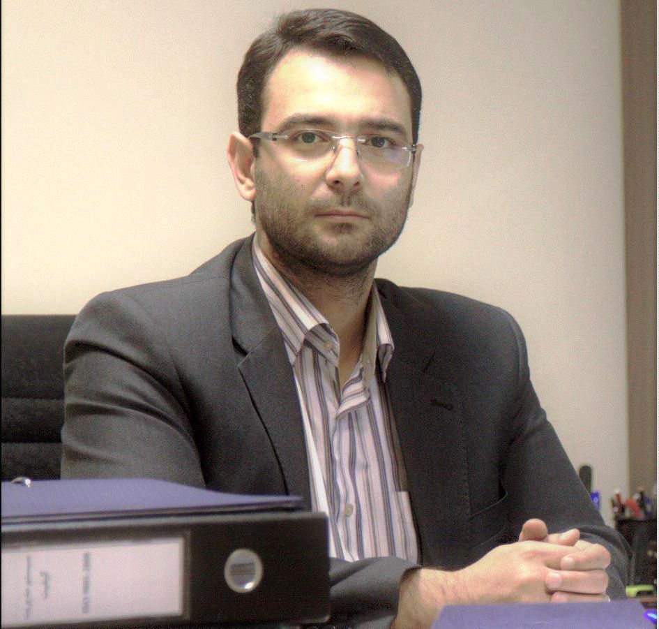 حرف‌های ضد و نقیض بورس را نزولی کرد/ بازگشت اعتماد مردم به بازار سرمایه زمان بر است و نیازی به وعده و وعید نیست