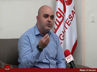 مگر اداره کردن ۲۵۰۰ مجموعه مرغ تخم گذار چقدر سخت است که هر روز یک بخشنامه می‌دهید؟