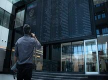 بازندگان و برندگان بورس چه کسانی هستند؟