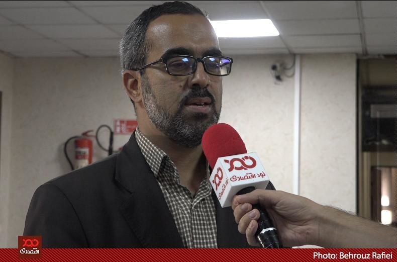 واردات گوشی اپل بر خلاف منافع کشور است/ دولت ارادهای برای اخذ مالیات از خانههای اضافی و خودروهای لوکس ندارد