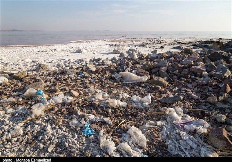 اقداماتی که دریاچه ارومیه را غیرقابل دیدن کرد+عکس