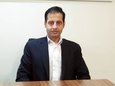 شاخص دیگر بیش از این نخواهد ریخت، رسیدن شاخص بورس به ۲ میلیون دور از انتظار نیست 