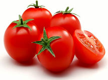 مشکل گوجه فرنگی فقط مختص آبان ماه است و از ابتدای آذر گوجه ارزان می‌شود