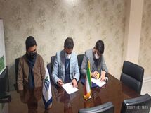 امضای تفاهم نامه بین دفتر مطالعات راهبردی رونق تولید با خانه صنعت، معدن و تجارت جوانان ایران