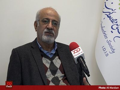 مجوز سازمان حمایت برای افزایش قیمت شیرخام، تولیدکنندگان کوچک را بیچاره کرد