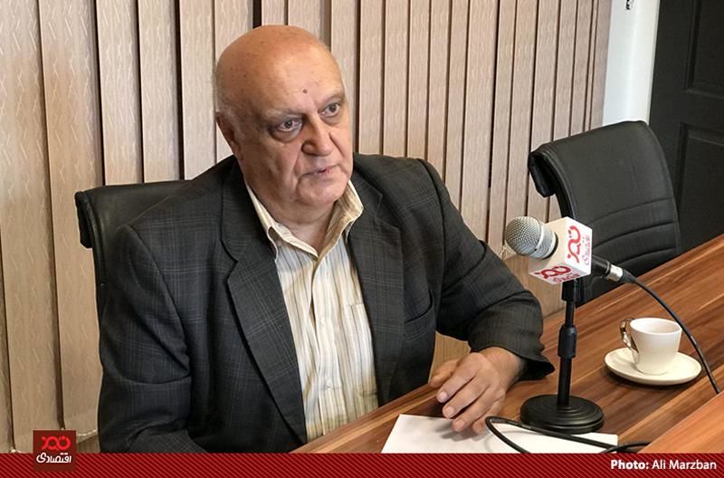 تحقق دلار ۱۱ هزار تومانی در سال ۱۴۰۰ به صادرات ضربه میزند