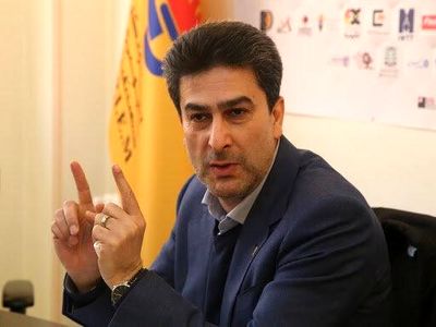 تجهیزات صنعت نفت با وجود مشابه داخلی از طریق مناطق آزاد به طور قانونی وارد می‌شوند