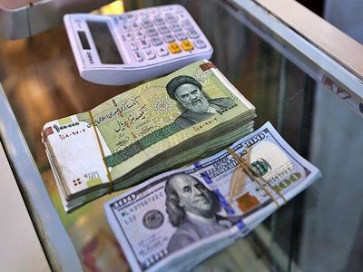  قیمت ارز صرفا با آزادسازی منابع بلوکه شده کاهش نمی یابد