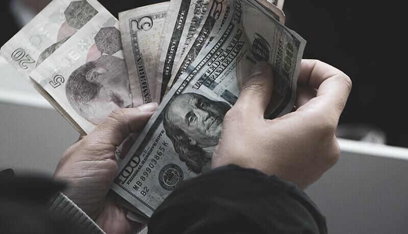 قیمت طلا، سکه و دلار امروز ۱۳۹۹/۱۰/۳۰| دلار و طلا ارزان شدند