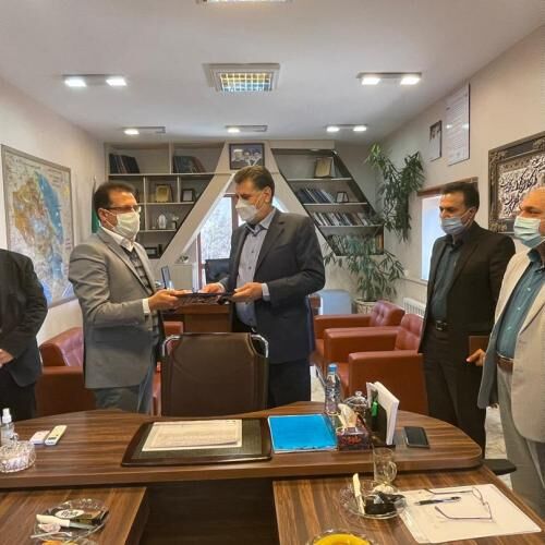 تقدیر شرکت مهندسی آب و فاضلاب استان کرمان از خدمات شایسته بیمه سینا