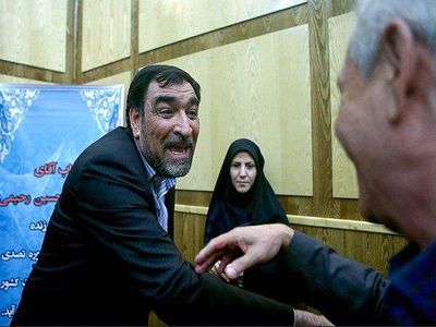 امتناع عادل آذر از تحویل اسامی نجومی بگیران به مجلس/ برخی از حقوق‌های نجومی هنوز به بیت المال برنگشته است