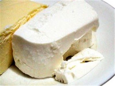 یک ملت پنیر این ۱۴۰۰ نفر را خوردند