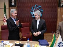 دولت روحانی منابع صندوق توسعه ملی را تصاحب کرد/ دخالت دولت در مصارف صندوق توسعه ملی از طریق بودجه