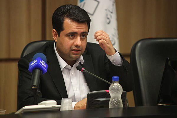 قاضی‌زاده هاشمی برکنار شود رتبه علمی ایران ارتقا پیدا می‌کند!/ او در دوران وزارتش سالانه 50 مقاله ISI نوشته است
