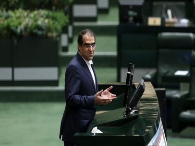 تلاش وزیر بهداشت روحانی برای مخفی نگه‌داشتن منافعش در حوزه سلامت!