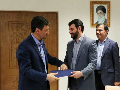 حجت الله عبدالملکی اقتصاددان برجسته و نظریه پرداز اقتصاد مقاومتی معاون اشتغالزایی و خودکفایی کمیته امداد امام خمینی شد