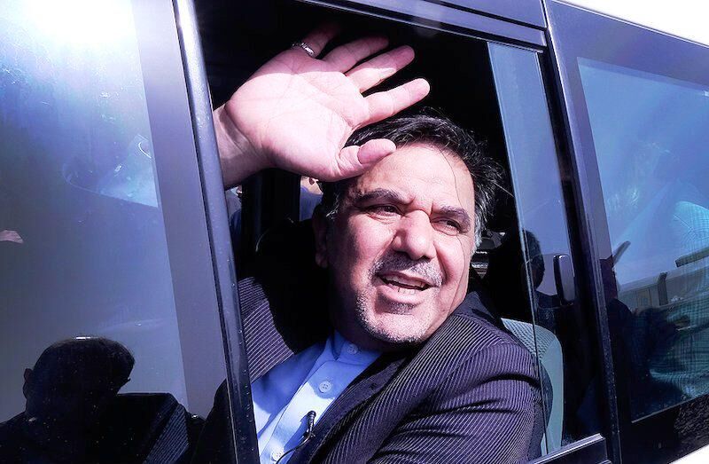 آخوندی برای افتتاح مهمترین رقیب بندر شهیدرجایی به قطر می‌رود!