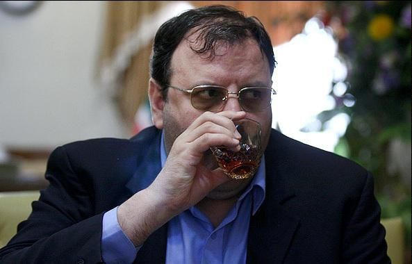 کاهش نرخ سود سپرده‌های بانکی به نفع بخشهای غیر مولد اقتصاد است/ ورود پول به بازار سکه، ارز و طلا هیچ کمکی به تولید داخلی و ثروت ملی نمی‌کند