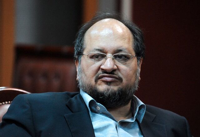 خودروسازان کف استانداردها را رعایت نکنند با آنها کنار نخواهیم آمد!/ از هموطنانمان که صبورانه کیفی‌سازی خودروهای وطنی را تحمل کردند تشکر می‌کنم