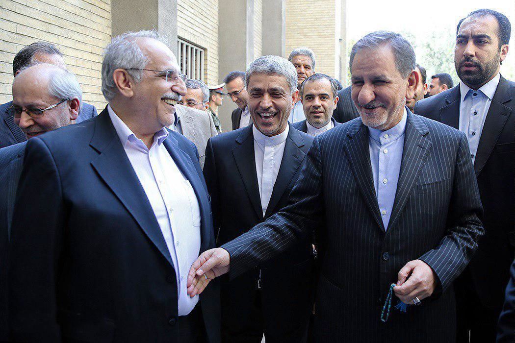 درباره حرف‌های خارج از قاعده وزیر اقتصاد