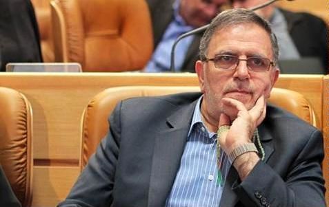 گرانی دلار جای نگرانی ندارد/ دلار گزینه خوبی برای سرمایه گذاری نیست/ دولت تمایلی به گرانی دلار ندارد/ رئیس شعبه چند بانک که نرخ سود را رعایت نکردند عزل کردیم