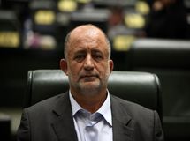 حذف برچسب قیمت محصولات غذایی باعث آسیبپذیری دهکهای پایین میشود/ اگر اجناس بدون درج قیمت توزیع شود فضا برای افزایش نرخهای غیرمنطقی در بازار مهیا میشود