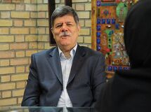 برای پیاده‌سازی مدل اقتصادی بانک جهانی و صندوق بین‌المللی پول غفلت‌های زیادی انجام دادیم