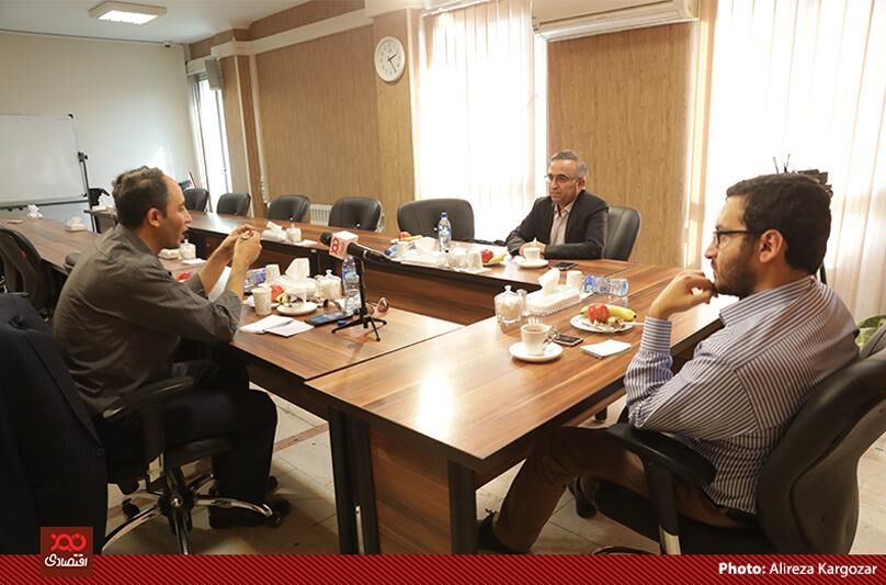میزگرد تخصصی "بررسی عملکرد بانک مرکزی"