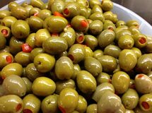 واردات میوه و فراورده زیتون ممنوع است