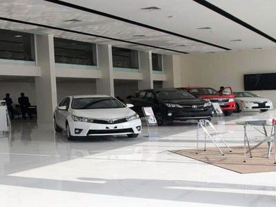 تحویل خودروی تویوتا در تهران با دفترچه راهنمای ترکی استانبولی!