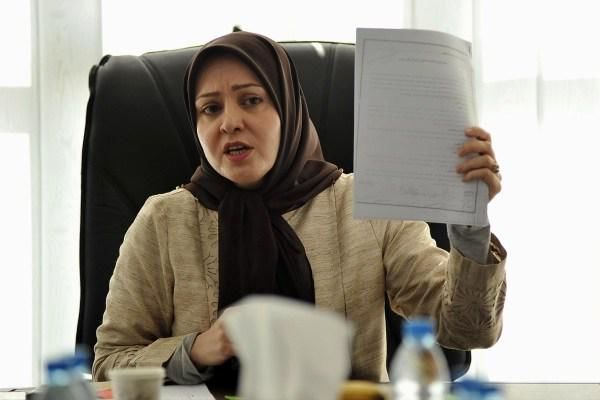 آمار رشد اقتصادی که دولت اعلام میکند چندان قابل اعتنا نیست/ معلوم نیست دولت چگونه میخواهد فقر را ریشهکن کند