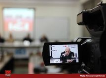 نشست صلح، اقتصاد و چالشهای فقر با حضور دکتر فرشاد مومنی، دکتر حسین راغفر و دکتر حسین عبده تبریزی