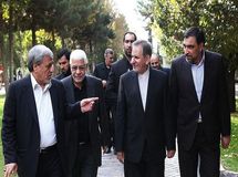دولت در حال آینده‌ فروشی است