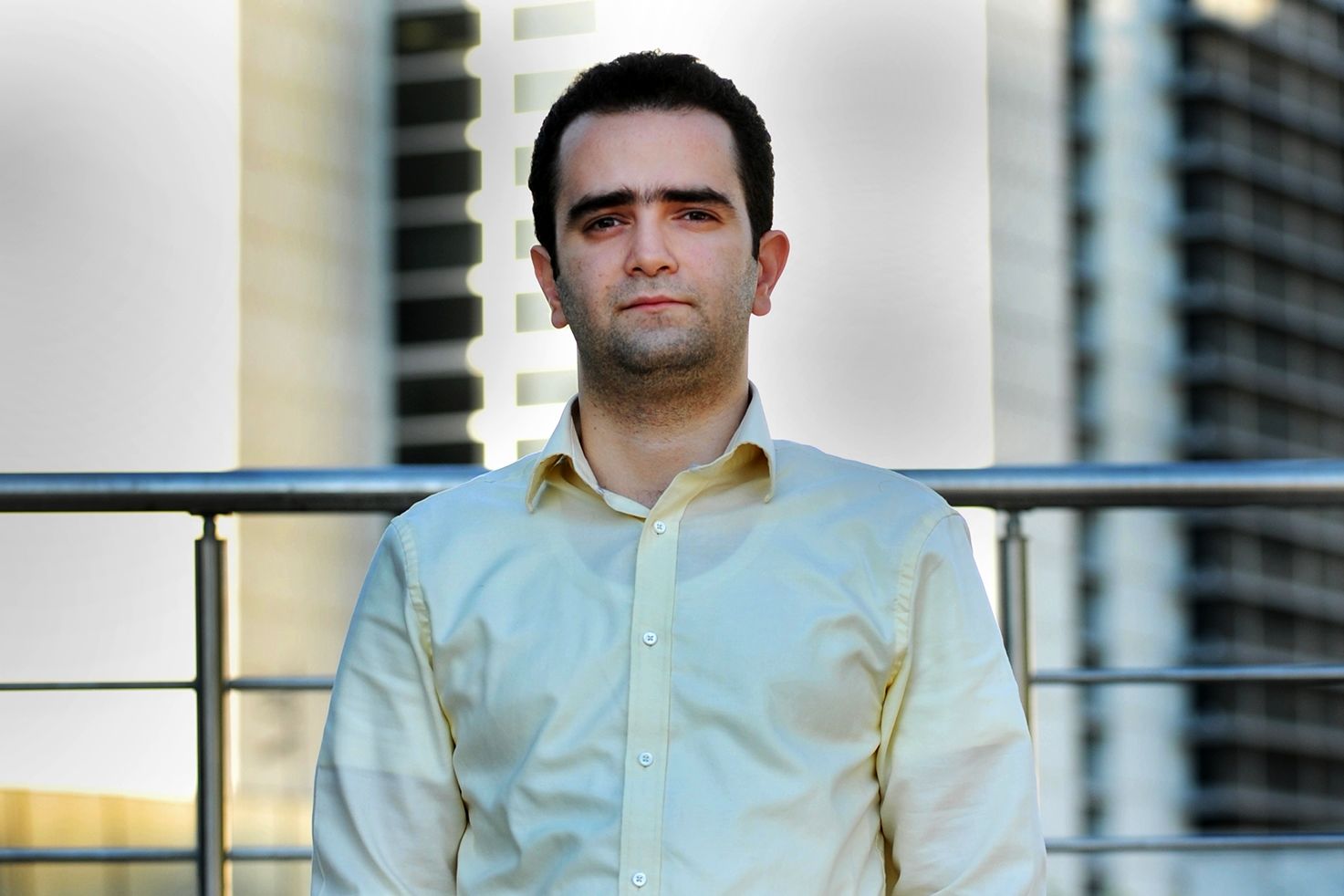 حالا وقت آن است که بانک مرکزی ارز مبادلهای را هم گران کند/ بانک مرکزی گران شدن دلار را پذیرفته است