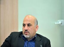 دولت در اعلام دلار 4200 تومانی بر خلاف قانون بهبود فضای کسب و کار هیچ هماهنگی با ما نکرد / دولتمردان به راحتی می‌توانند بازار ارز را سر و سامان دهند